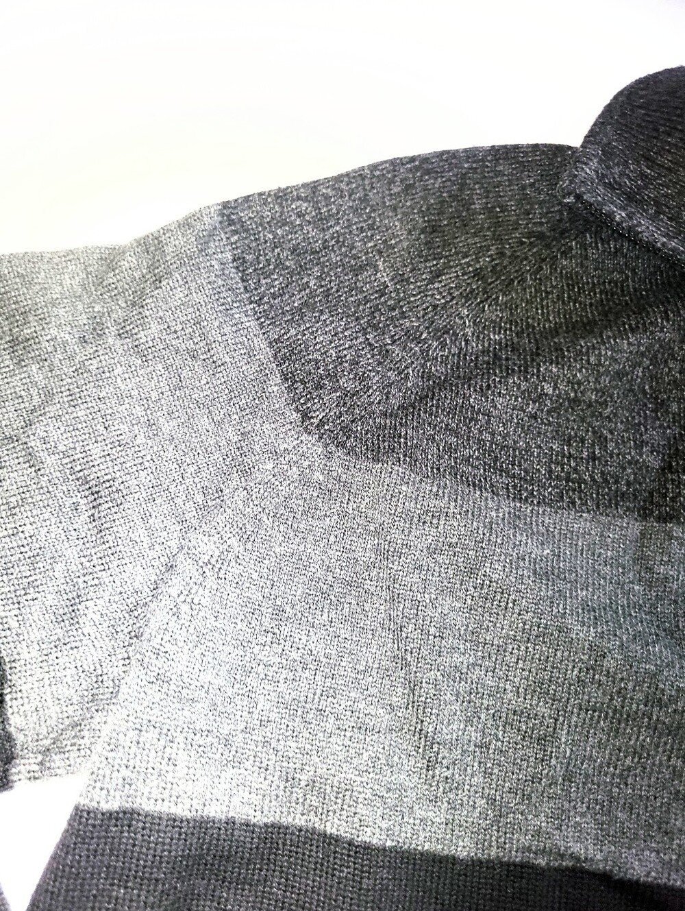 Men's Calvin Klein Colorblock Cotton Pull Over Sweater Medium - Picture 6 of 16